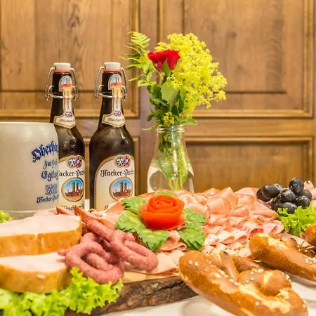Otel Metzgerei Oberhauser - Zur Post 3*