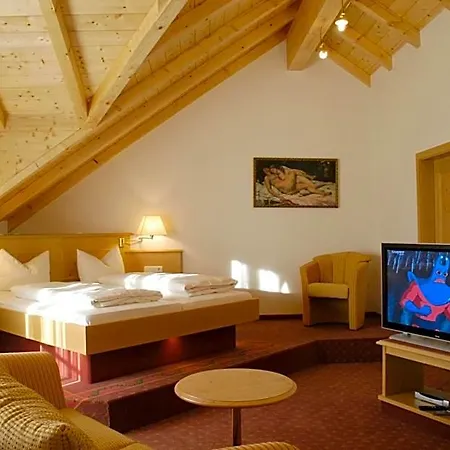 Metzgerei Oberhauser - Zur Post 3* Egling