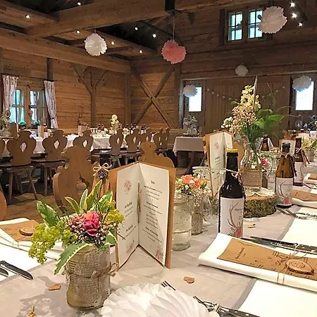 Hotel Metzgerei Oberhauser - Zur Post 3*
